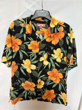 Caribbean Joe Men's Black Hawaiian Shirt with Orange Floral Print Size M
